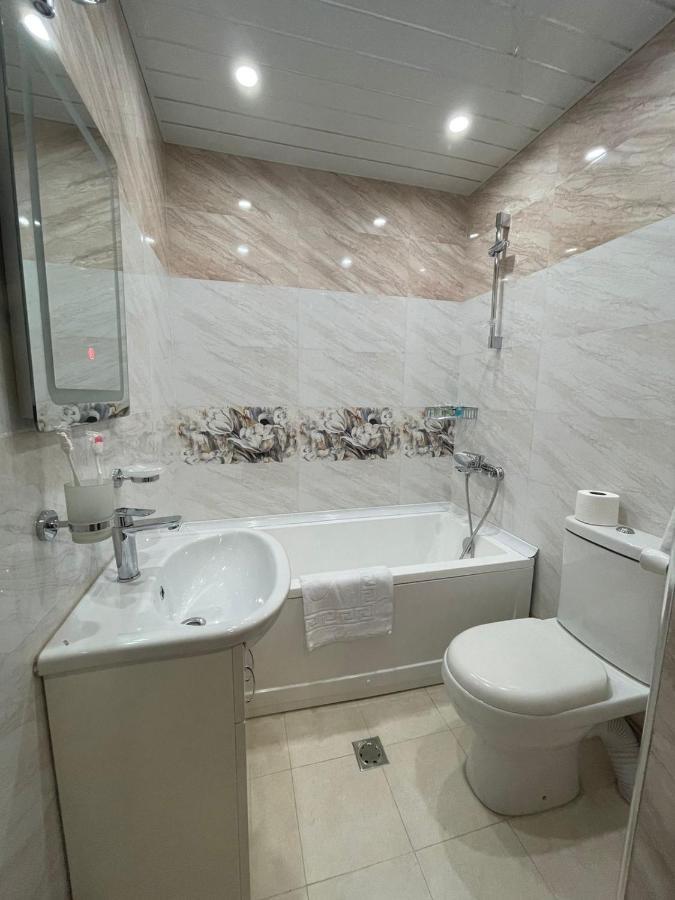 Anga Yerevan Hotel Eksteriør bilde